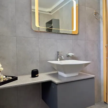 فيلة Rose Ground Floor - Private Swimming Pool Garden