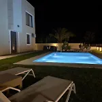 Rose Ground Floor - Private Swimming Pool Garden