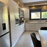 Rose Ground Floor - Private Swimming Pool Garden Villa *