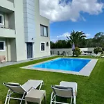 Rose Ground Floor - Private Swimming Pool Garden *