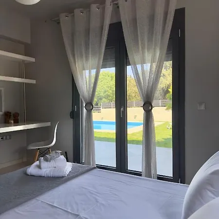 Rose Ground Floor - Private Swimming Pool Garden Villa *