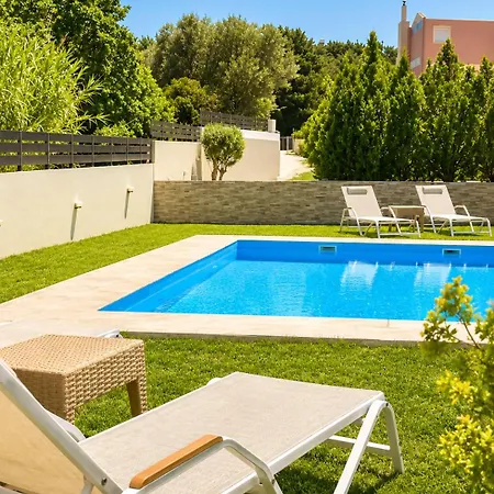 Rose Ground Floor - Private Swimming Pool Garden
