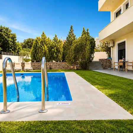 Rose Ground Floor - Private Swimming Pool Garden Villa