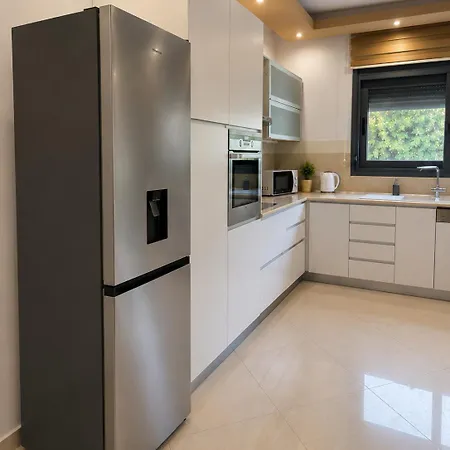 Rose Ground Floor - Private Swimming Pool Garden Villa *