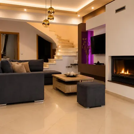 Rose Ground Floor - Private Swimming Pool Garden *