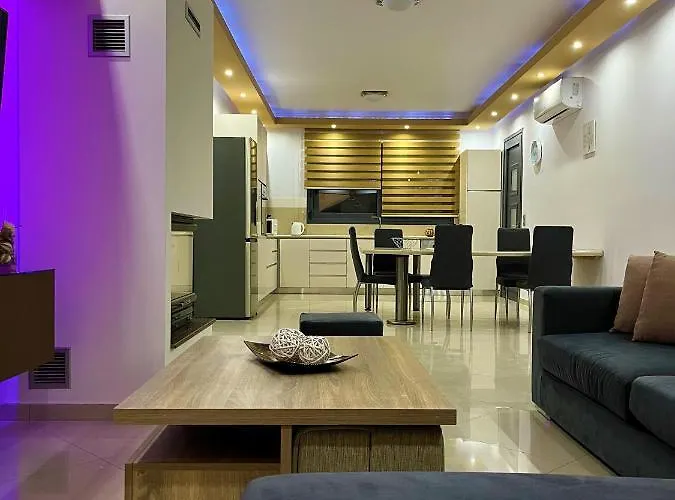 Rose Ground Floor - Private Swimming Pool Garden