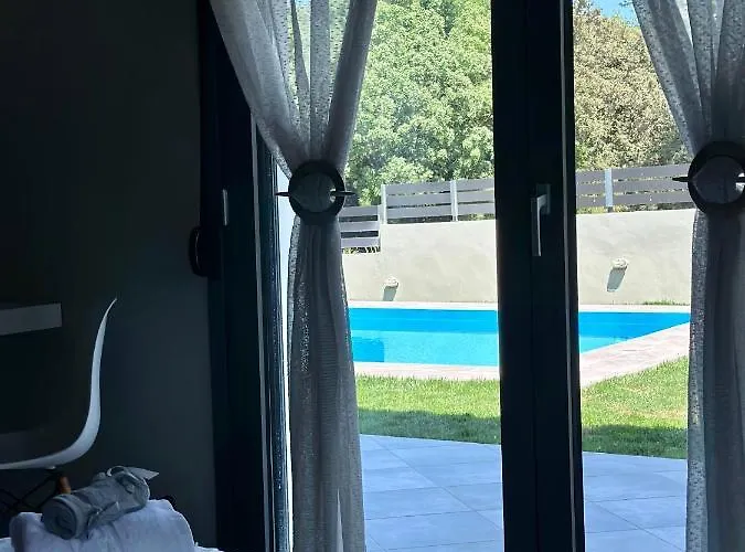 Rose Ground Floor - Private Swimming Pool Garden Villa *