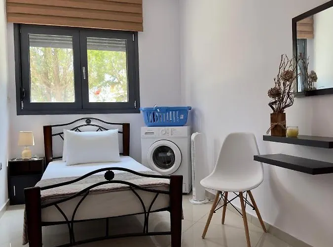 Rose Ground Floor - Private Swimming Pool Garden *