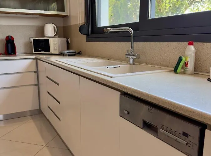 Rose Ground Floor - Private Swimming Pool Garden فيلة *