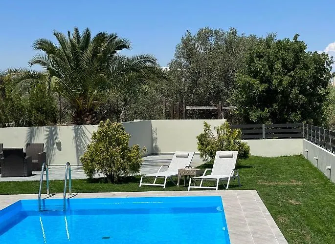 Rose Ground Floor - Private Swimming Pool Garden *