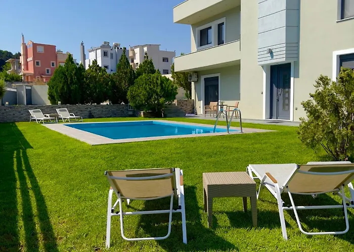 Rose Ground Floor - Private Swimming Pool Garden