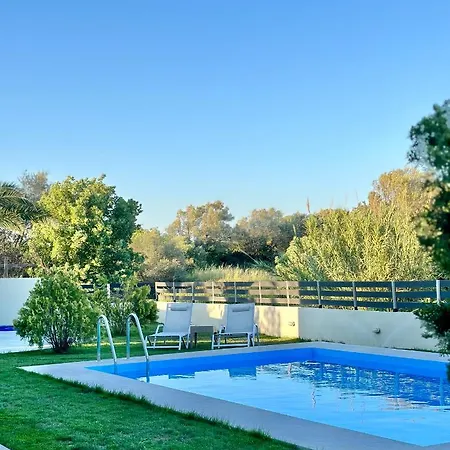 Rose Ground Floor - Private Swimming Pool Garden