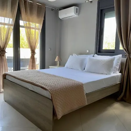 Rose Ground Floor - Private Swimming Pool Garden *